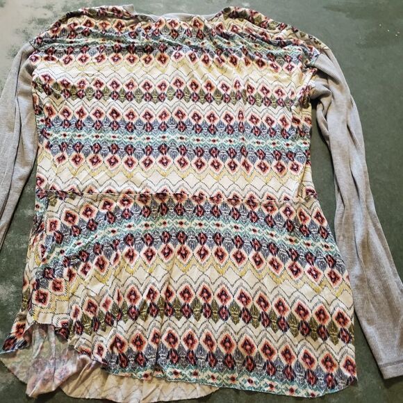 Sundance aztec&grey sleeves top sz Medium - Picture 2 of 3